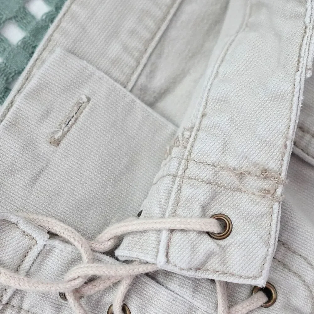 Vintage Y2K American Eagle Khaki Low Rise Lace Up Cargo Mini Skirt Size 0